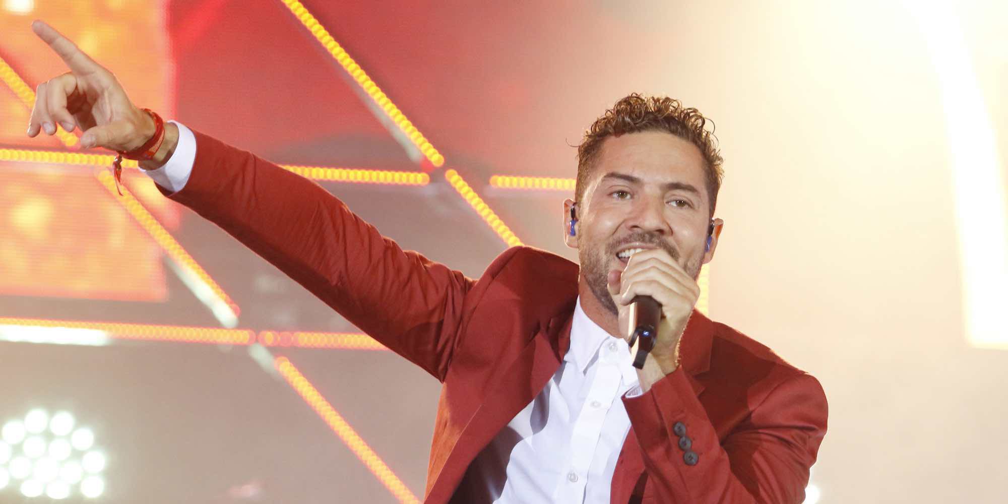 David Bisbal revoluciona a sus fans con este increíble posado en bañador