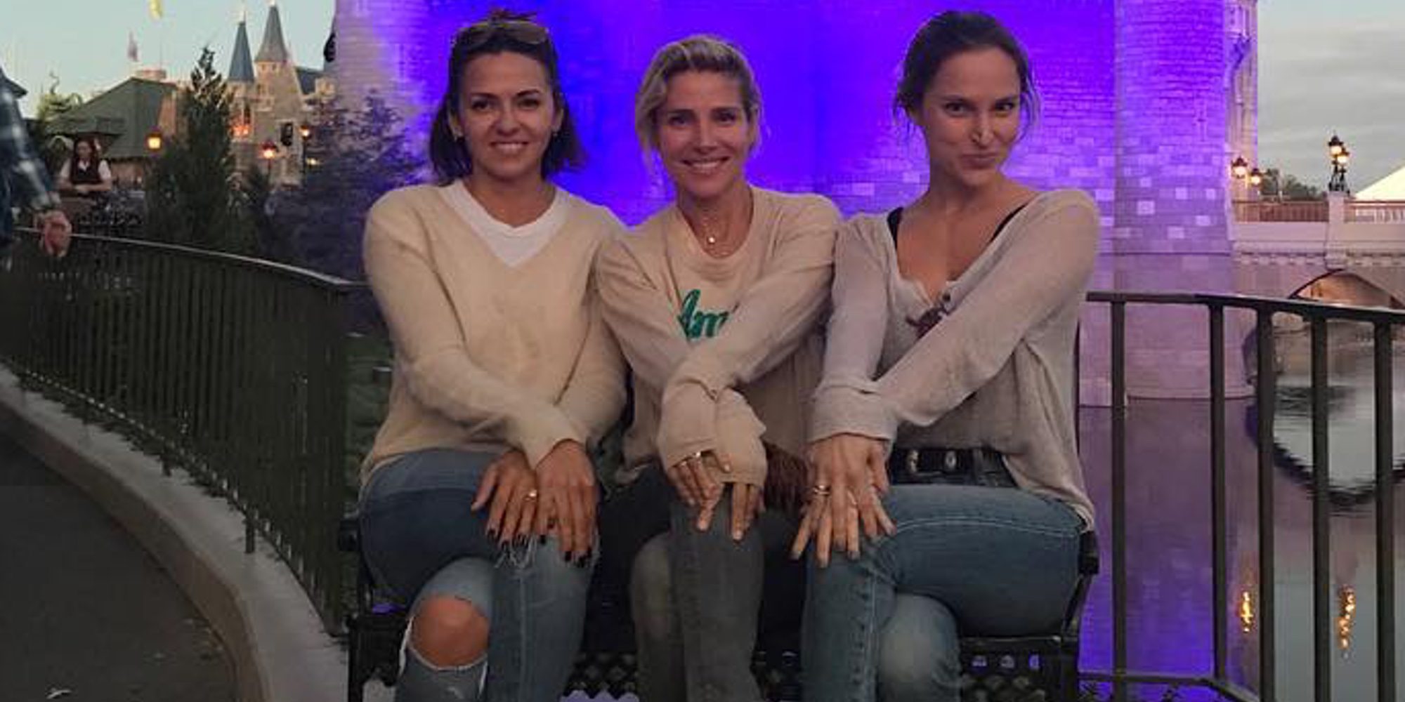 Elsa Pataky disfruta con sus tres hijos de un maravilloso día en Disneyworld