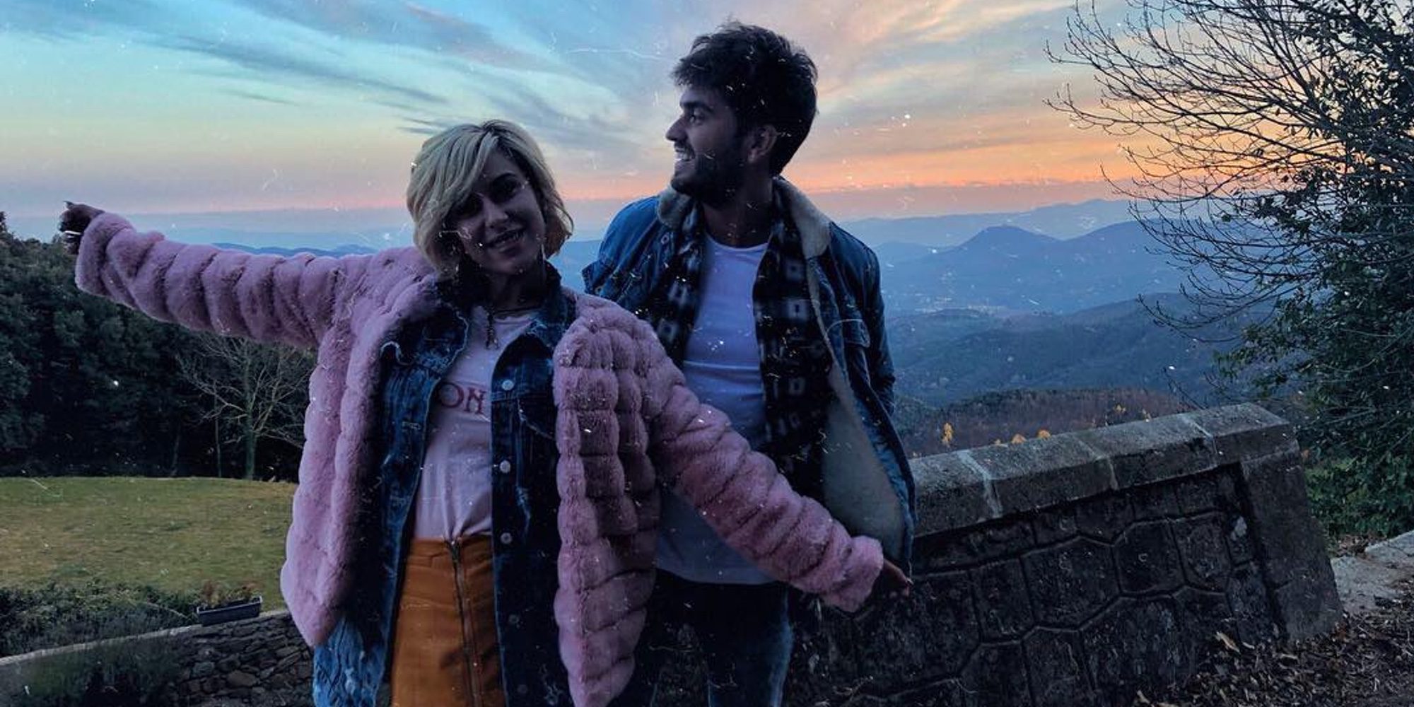 Rodri y Bea se desnudan en una escapada romántica y rural