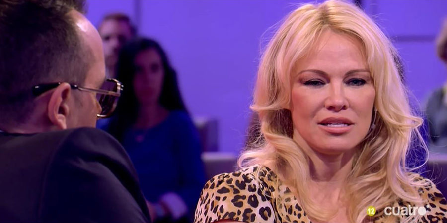 Pamela Anderson: "Espero que el pueblo catalán pueda decidir todo esto y vivir como quiera vivir"