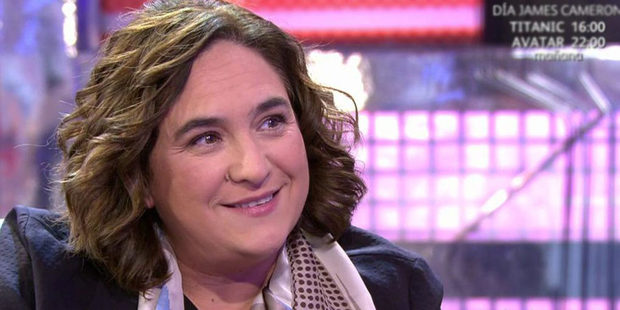 Ada Colau en el 'Deluxe': "Tuve una relación de dos años con una mujer italiana"