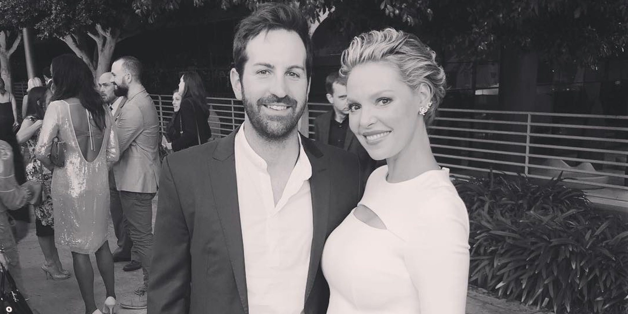 Katherine Heigl y Josh Kelley recrean una foto por su décimo aniversario de boda