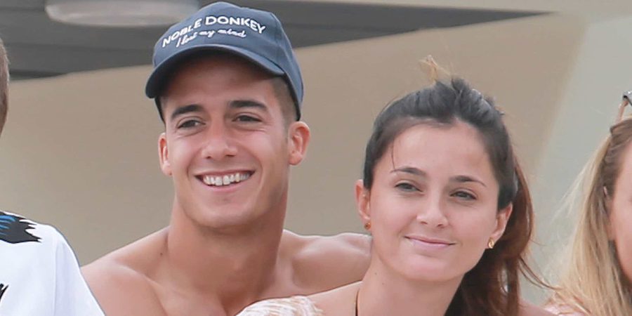 Lucas Vázquez y Macarena Rodríguez reciben 2018 anunciando que van a ser padres