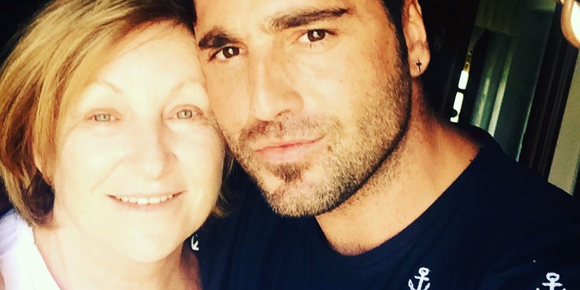 David Bustamante celebra el cumpleaños de su madre en familia mientras recupera la sonrisa