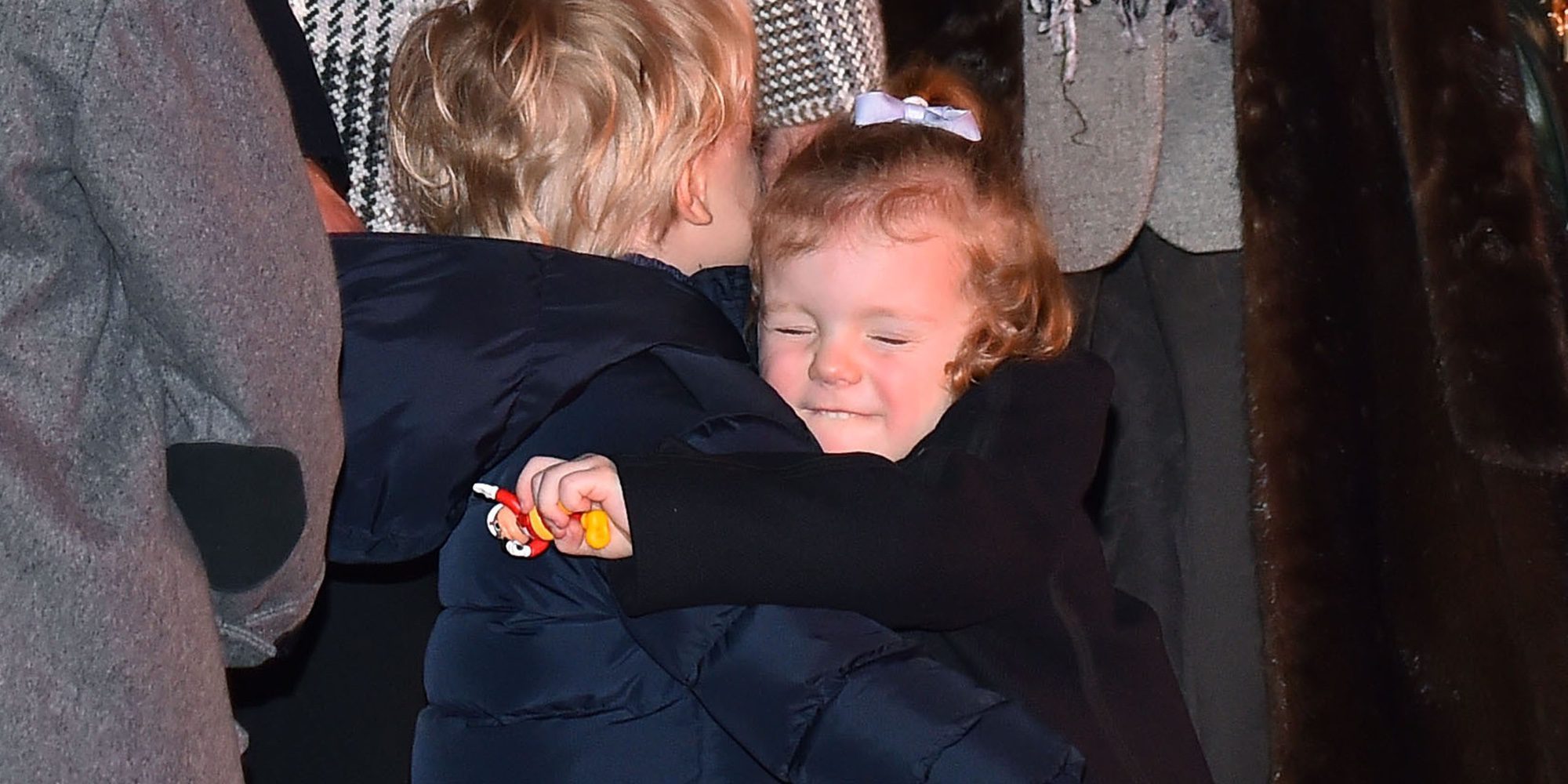 Jacques y Gabriella de Mónaco, dos hermanos adorables en la celebración de Santa Devota