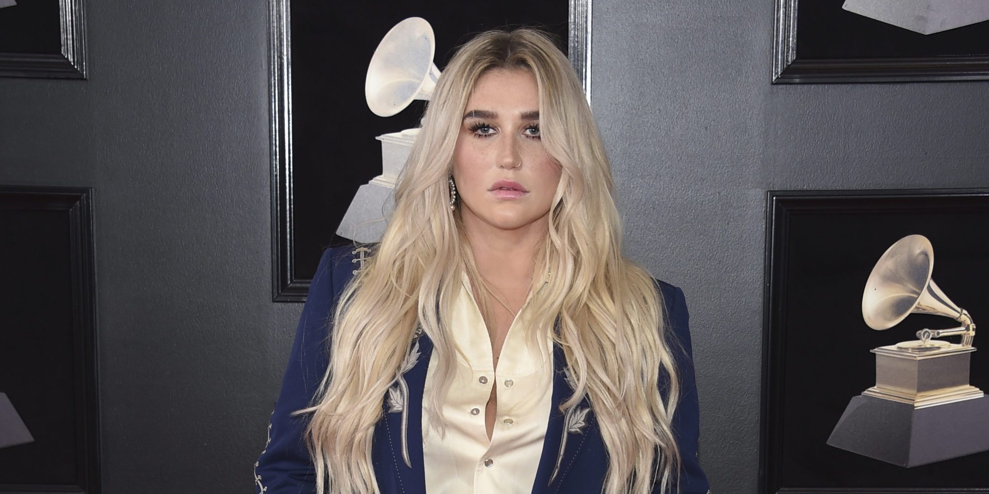 Kesha paraliza los Grammy 2018 con una emotiva actuación a favor del movimiento 'Time's up'