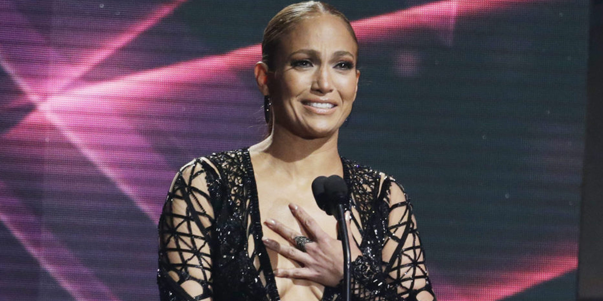 De Estados Unidos a Puerto Rico: J.Lo sigue triunfando con 'Amor, amor, amor'