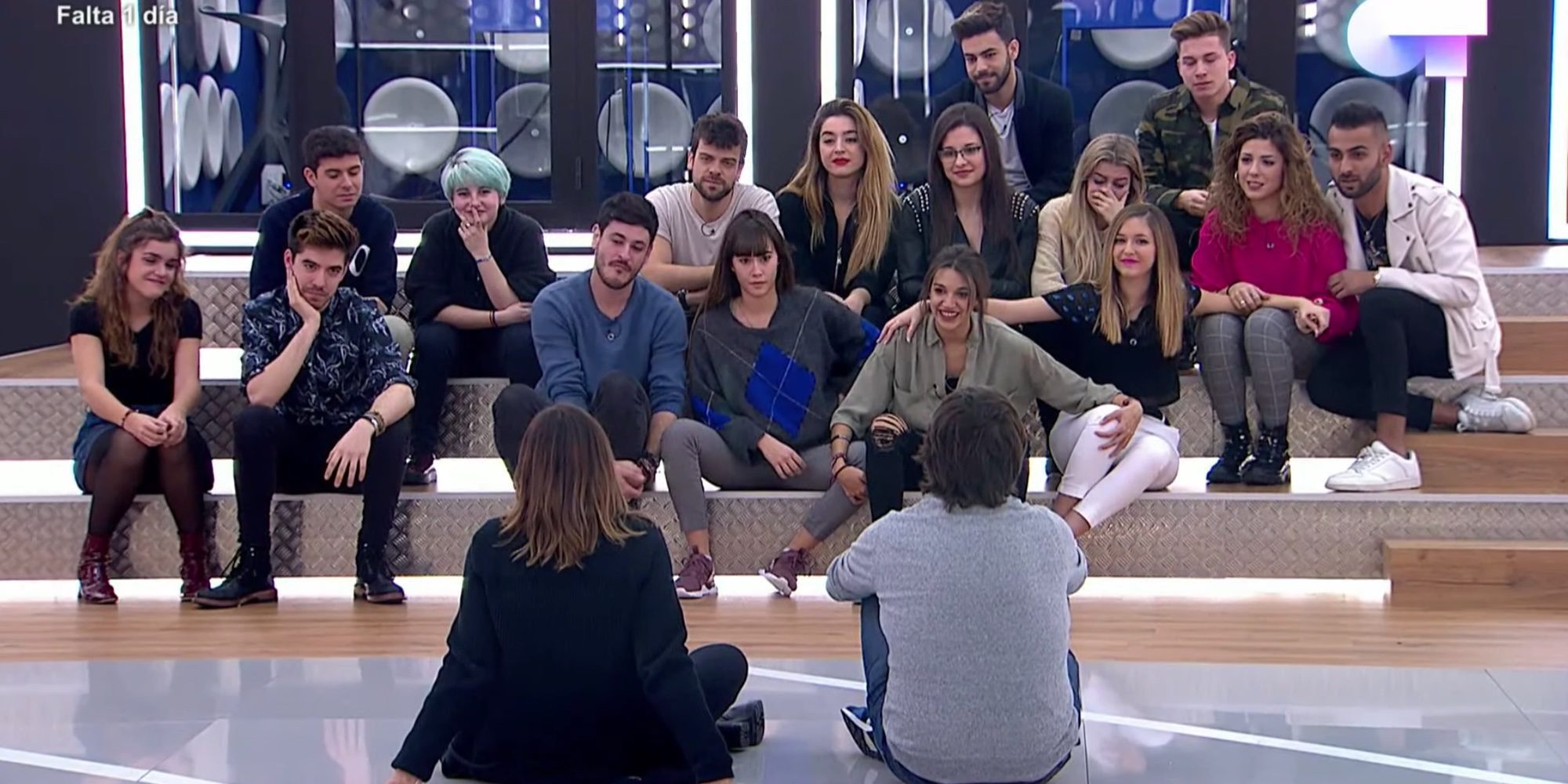 Emoción, abrazos y muchas lágrimas en el reencuentro de los concursantes de 'OT 2017'