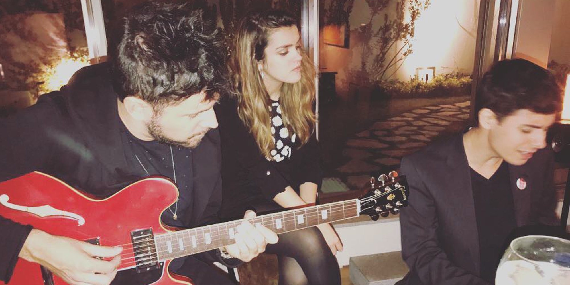 Alfred y Amaia disfrutan de una noche entre amigos con Pablo López