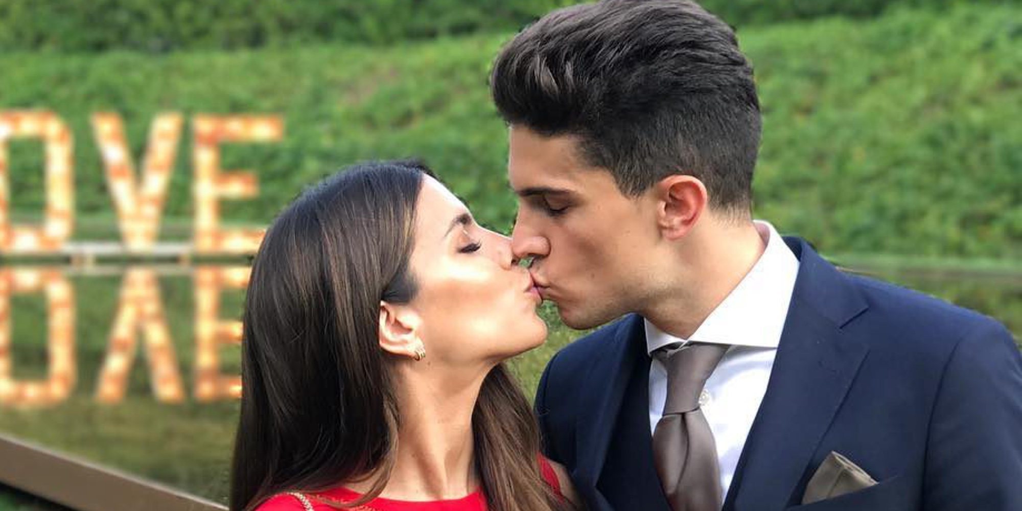 Marc Bartra y Melissa Jiménez enseñan su talento musical con un divertido vídeo