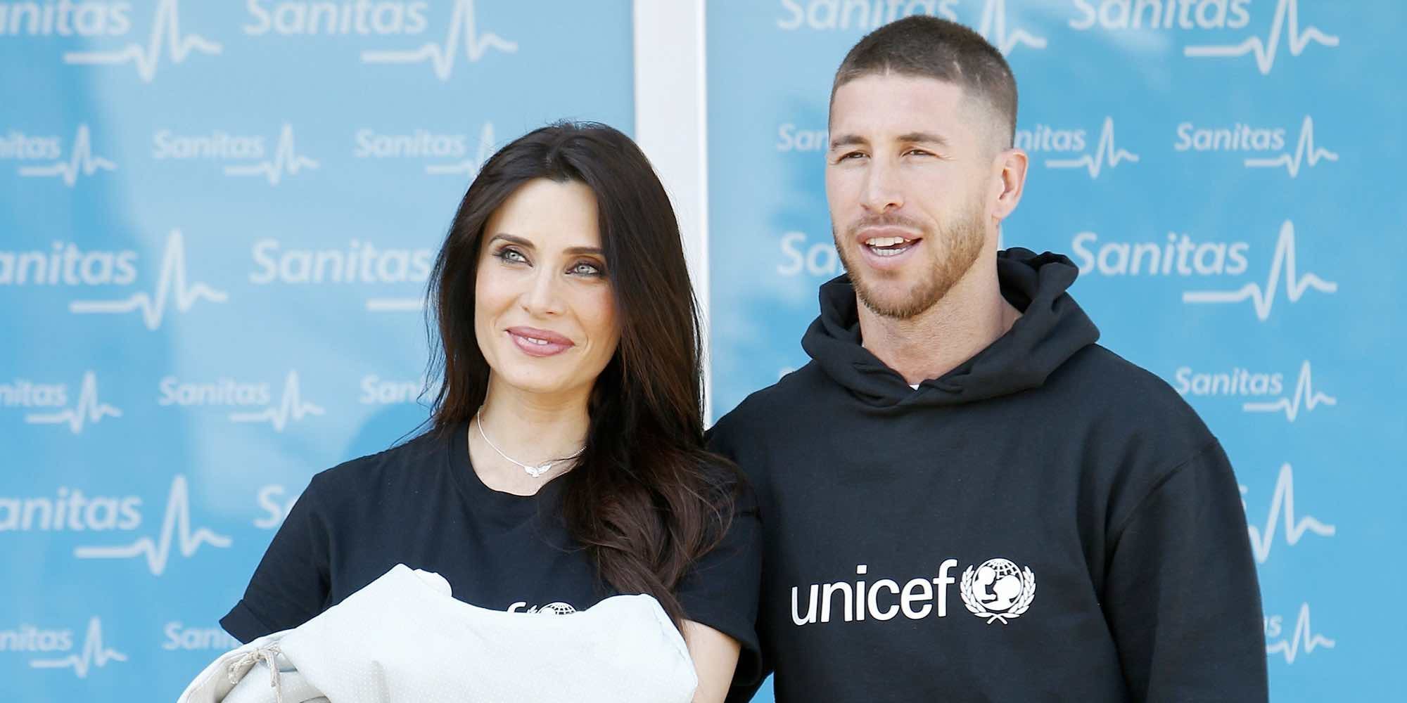 Pilar Rubio y Sergio Ramos presentan a su hijo Alejandro acompañados de Sergio Junior y Marco