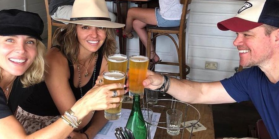 Elsa Pataky y Chris Hemsworth muestran el lado más divertido de Australia a su amigo Matt Damon