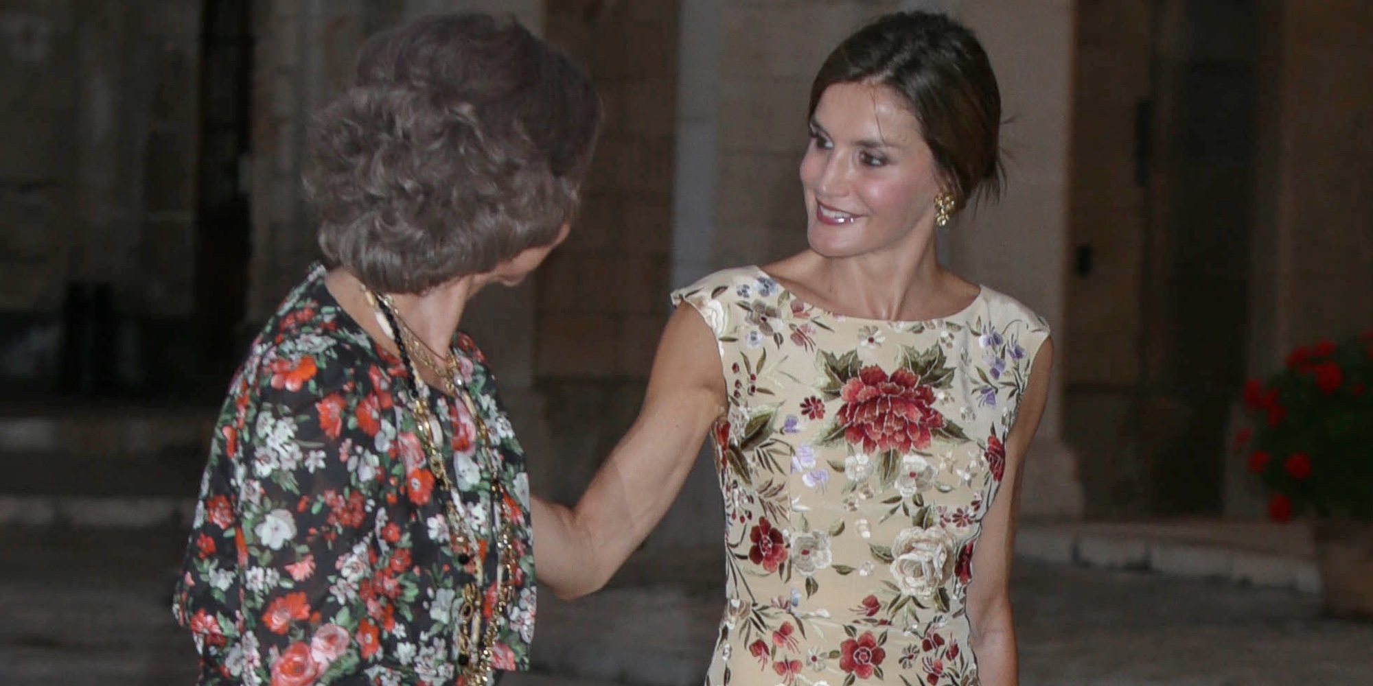 Aitana y Ana Guerra (Aitana War), unidas a la Reina Letizia y la Reina Sofía por 'Lo malo'