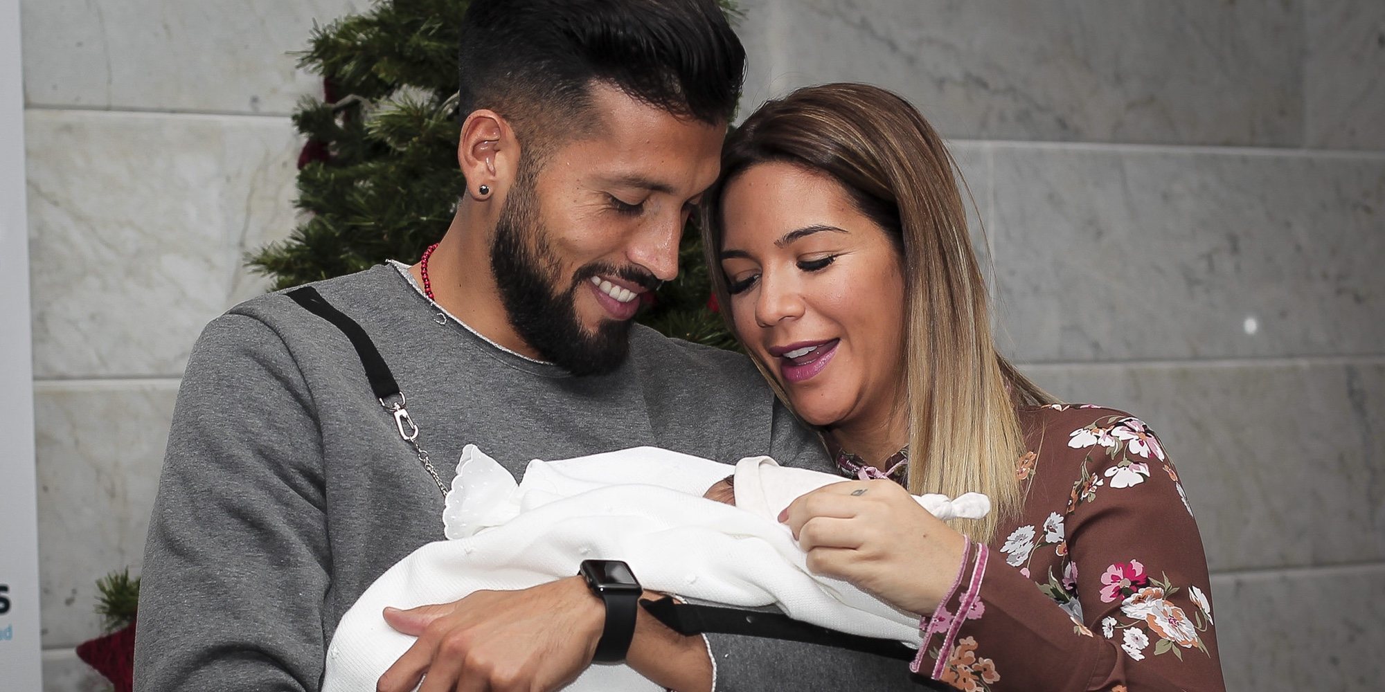 Ezequiel Garay se tatúa la cara de su hijo Antonio