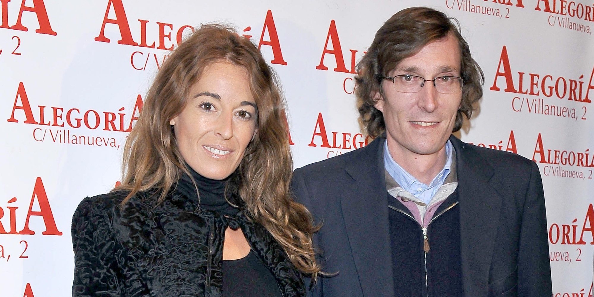 Fernando Gómez-Acebo y Mónica Martín Luque sufren el embargo de su casa y tienen una elevada deuda bancaria