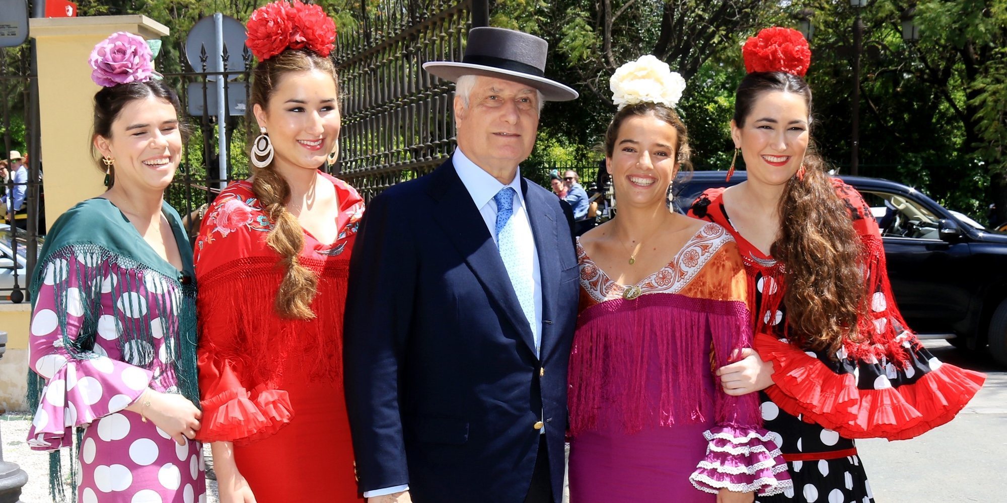 Los hijos de la Duquesa de Alba, auténticos protagonistas de la Feria de Abril 2018