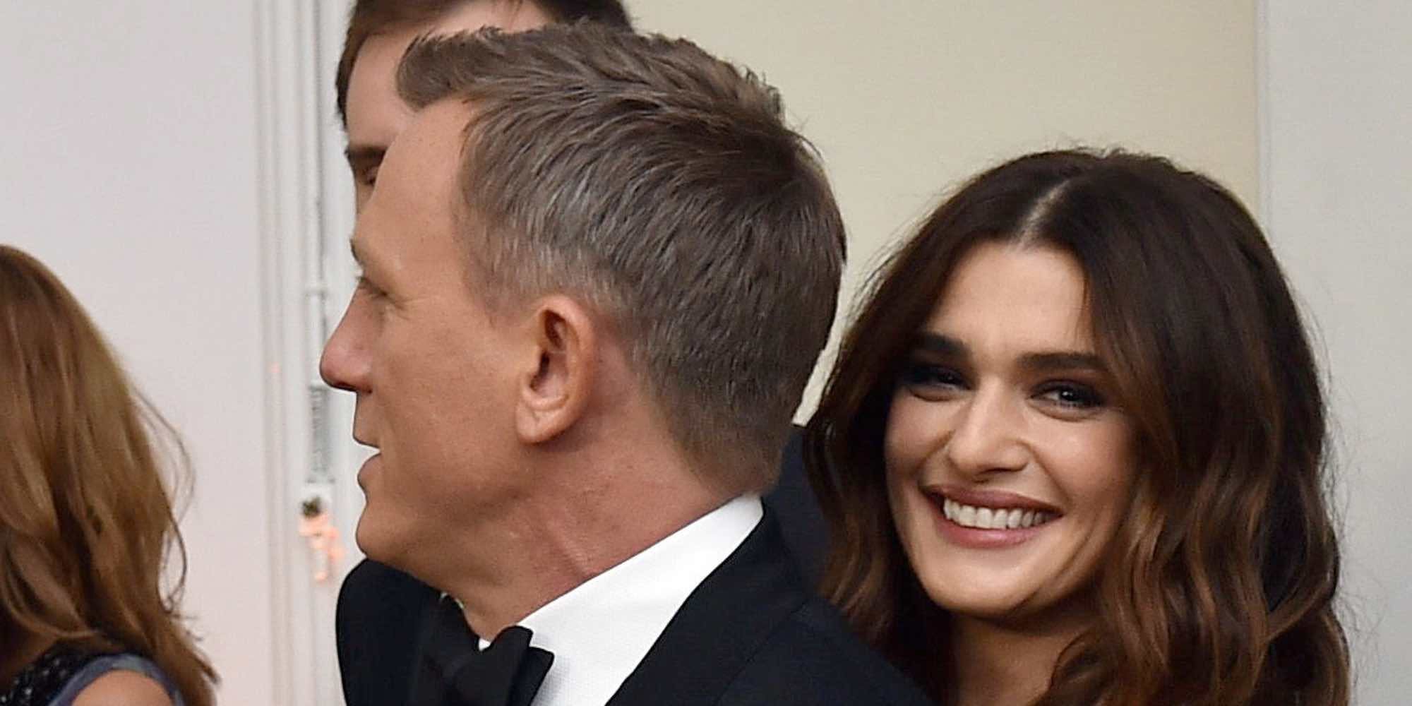 Rachel Weisz empieza a presumir de tripita tras anunciar su embarazo