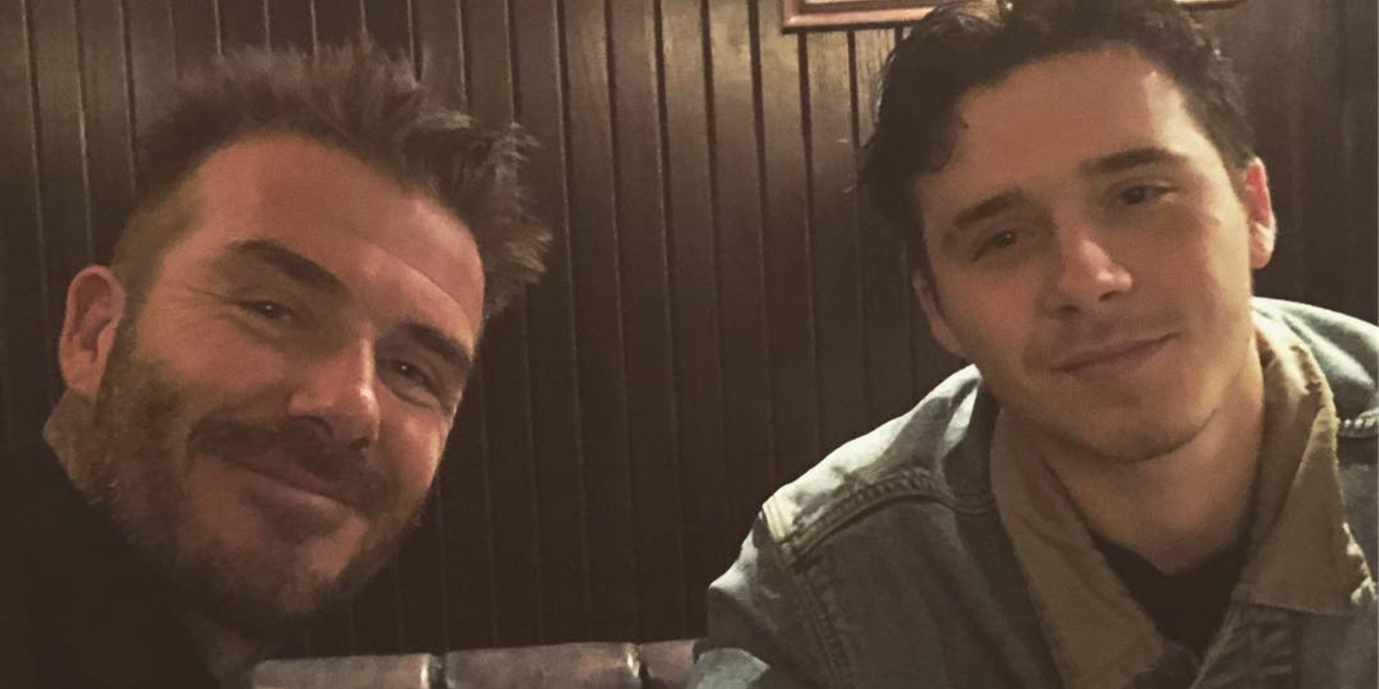 Brooklyn Beckham aparece por sorpresa en la celebración de cumpleaños de su padre