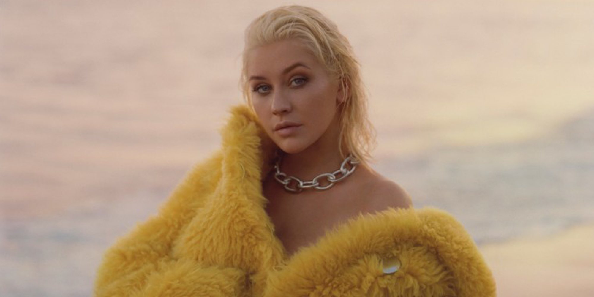 Christina Aguilera lanza 'Fall in Line' junto a Demi Lovato