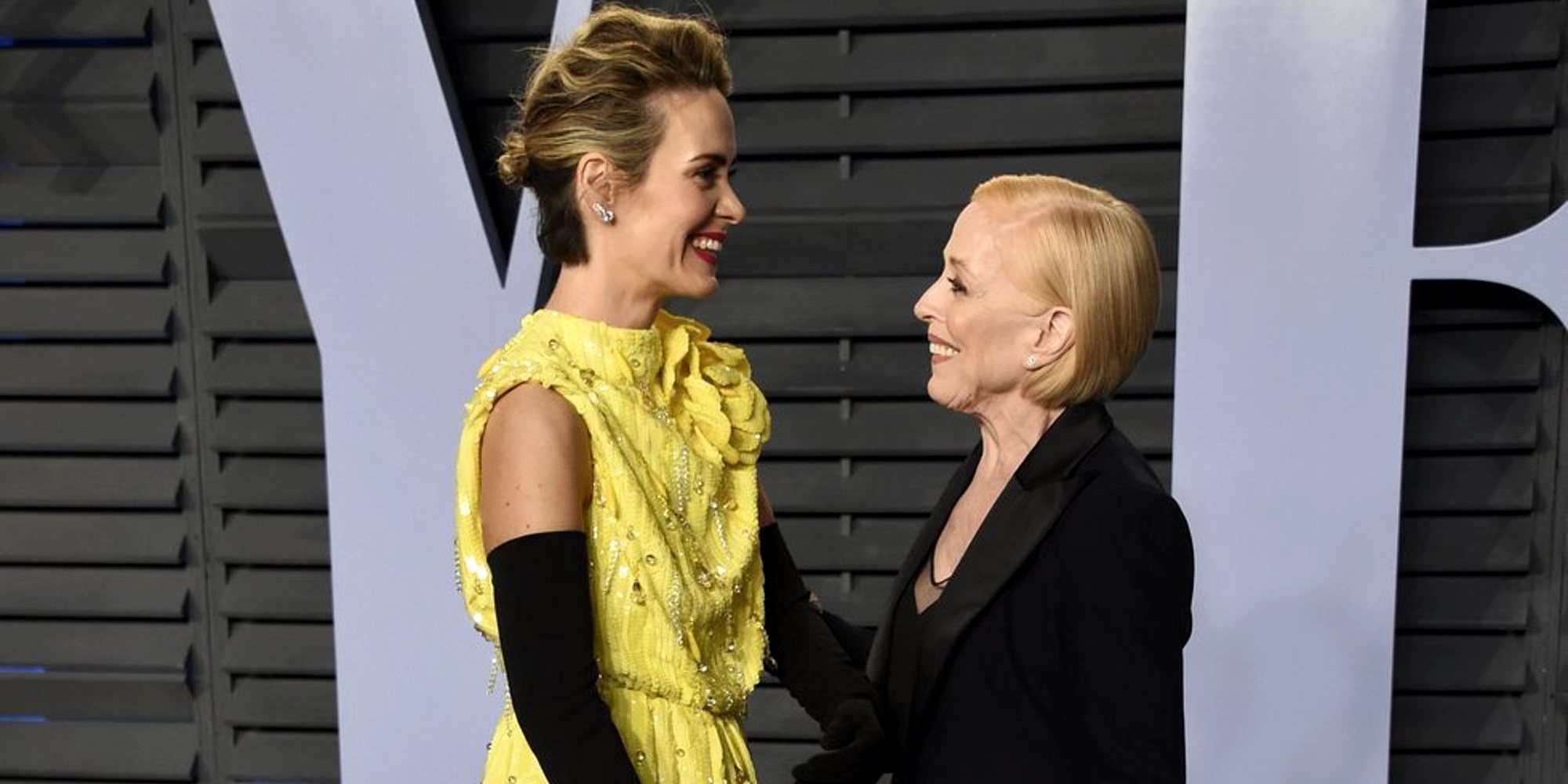 Sarah Paulson defiende su noviazgo con Holland Taylor, 35 años mayor que ella