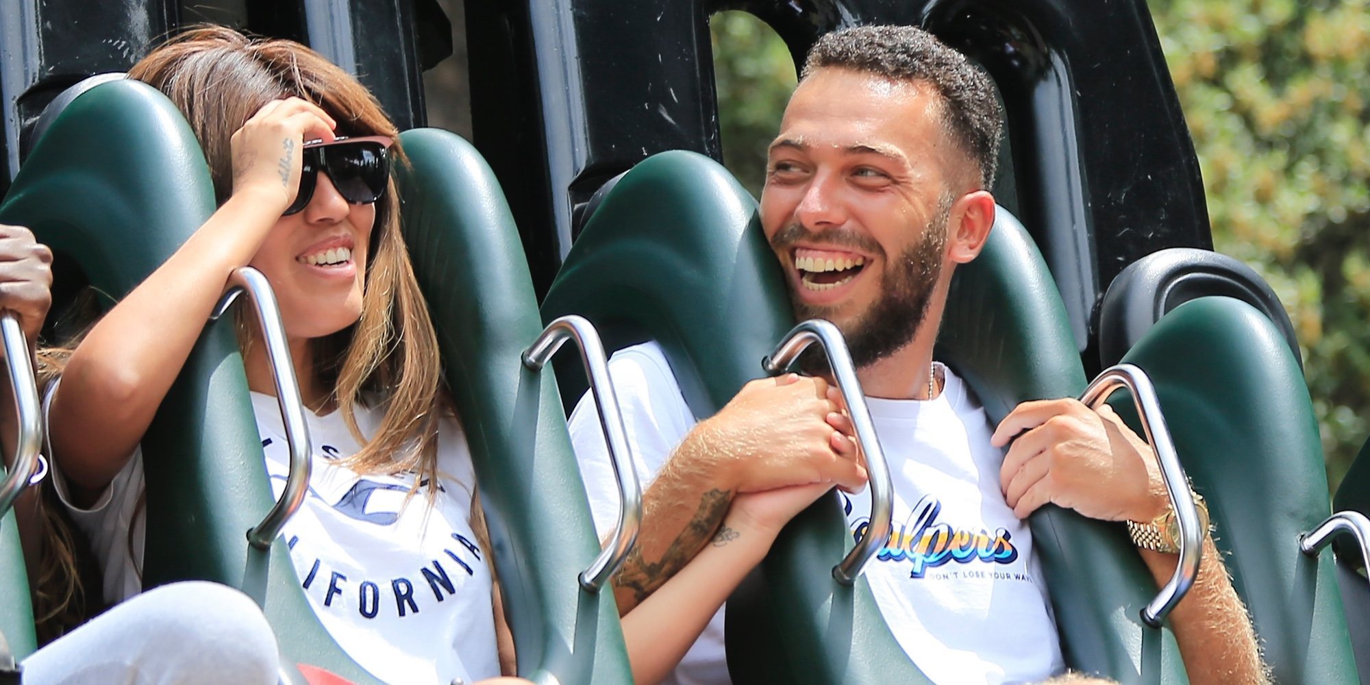 Chabelita Pantoja y Alberto Isla disfrutan de un día romántico entre besos y risas en el Parque de Atracciones