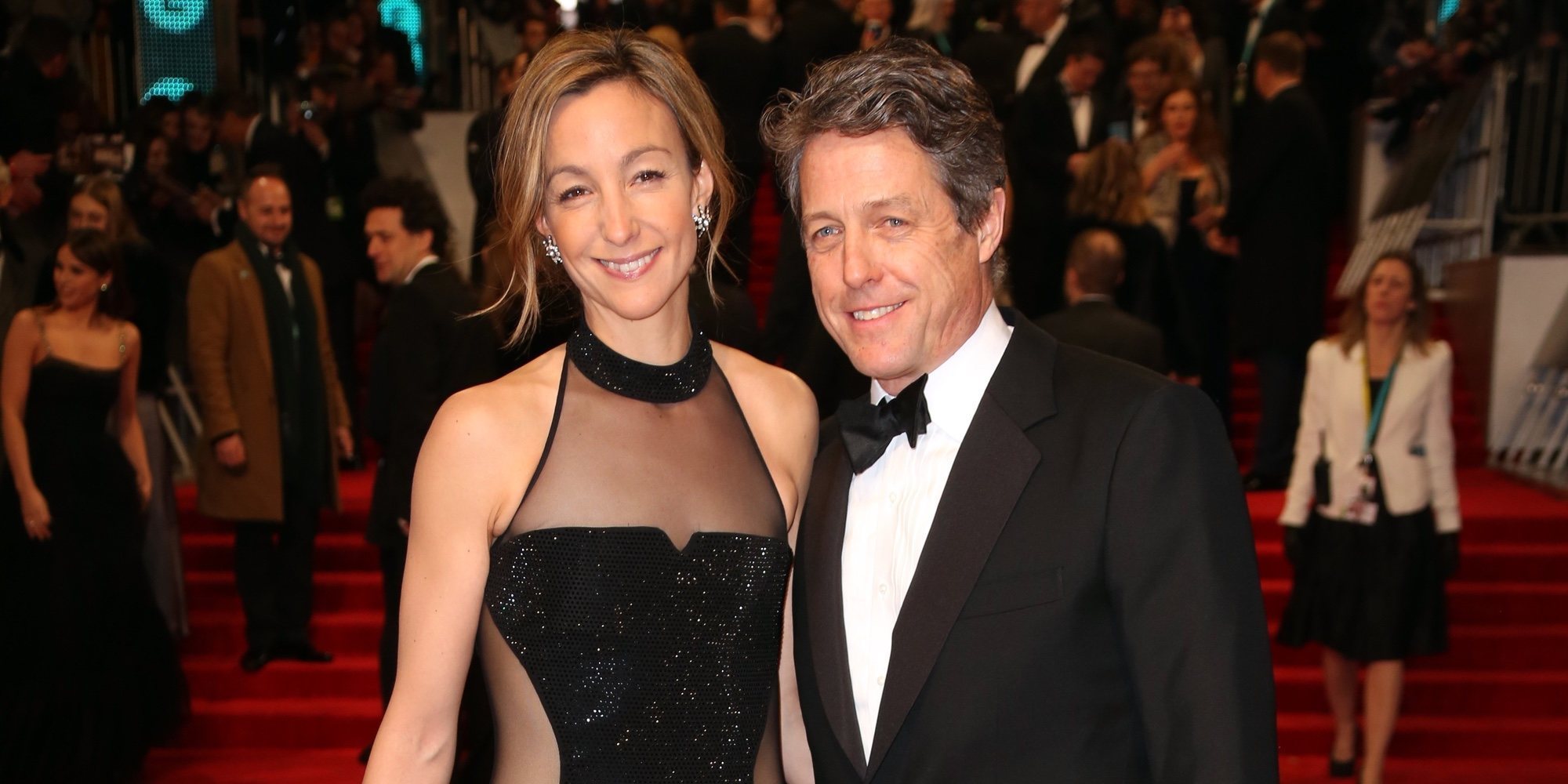 Hugh Grant se casa por primera vez con Anna Eberstein a los 57 años