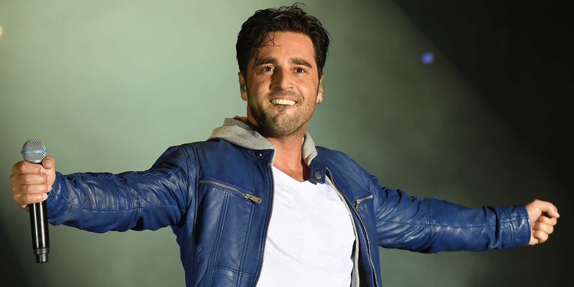 David Bustamante se entrega a sus fans y lo da todo en su concierto en Estepona