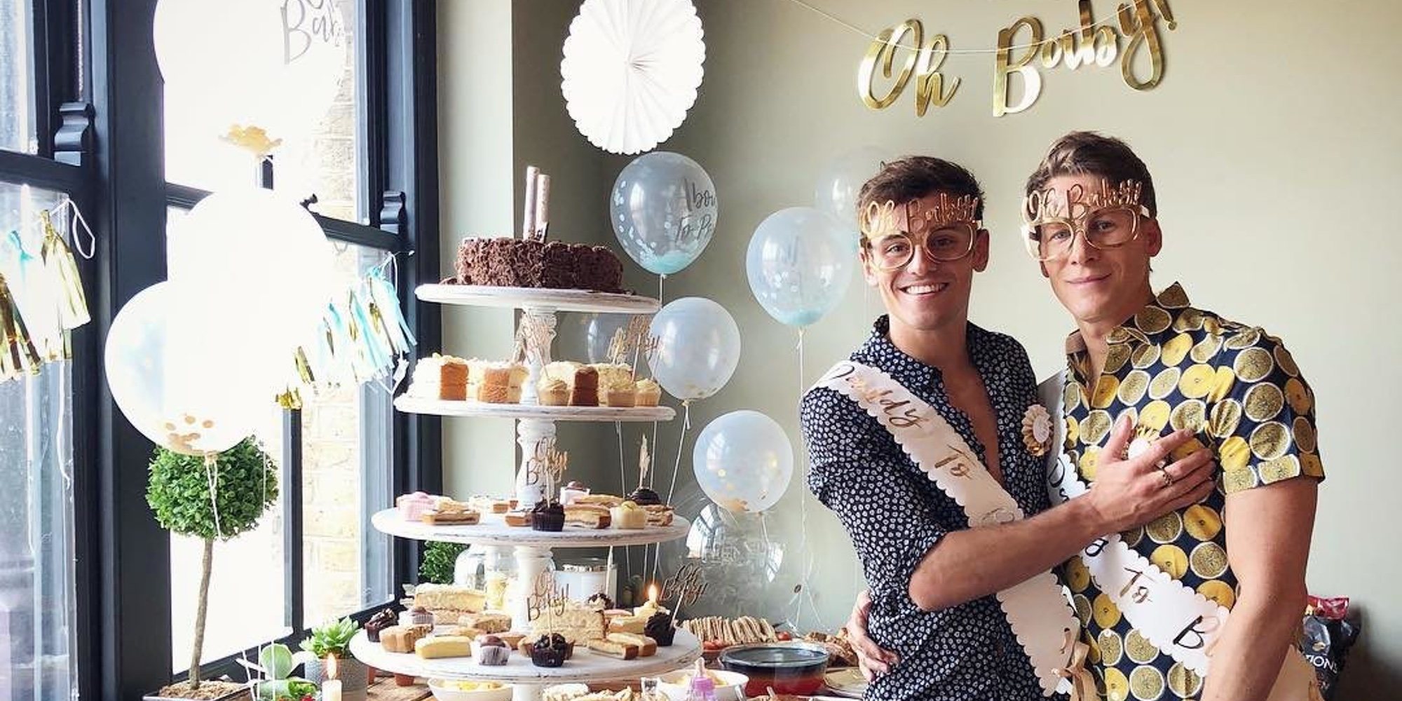 El marido de Tom Daley, Dustin Lance, presume de hijo en el trabajo