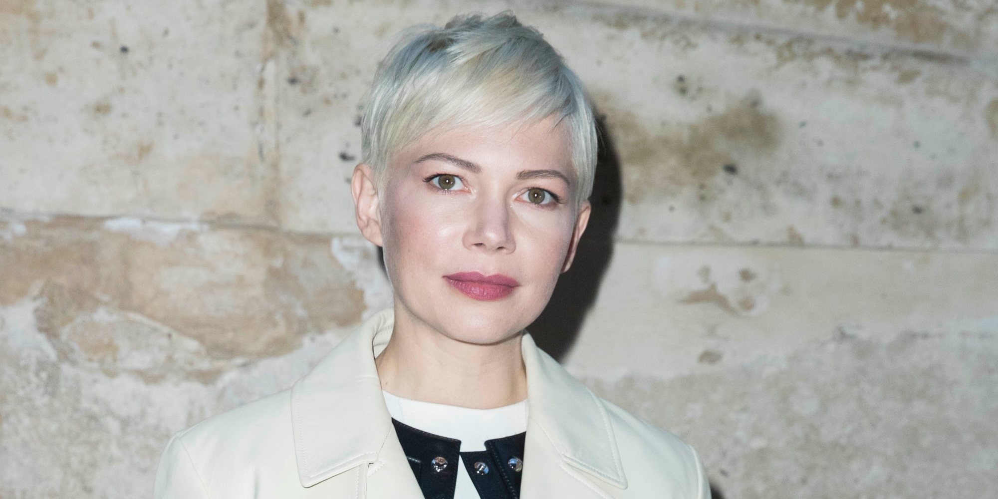 Michelle Williams anuncia que se ha casado con el cantautor Phil Elverum