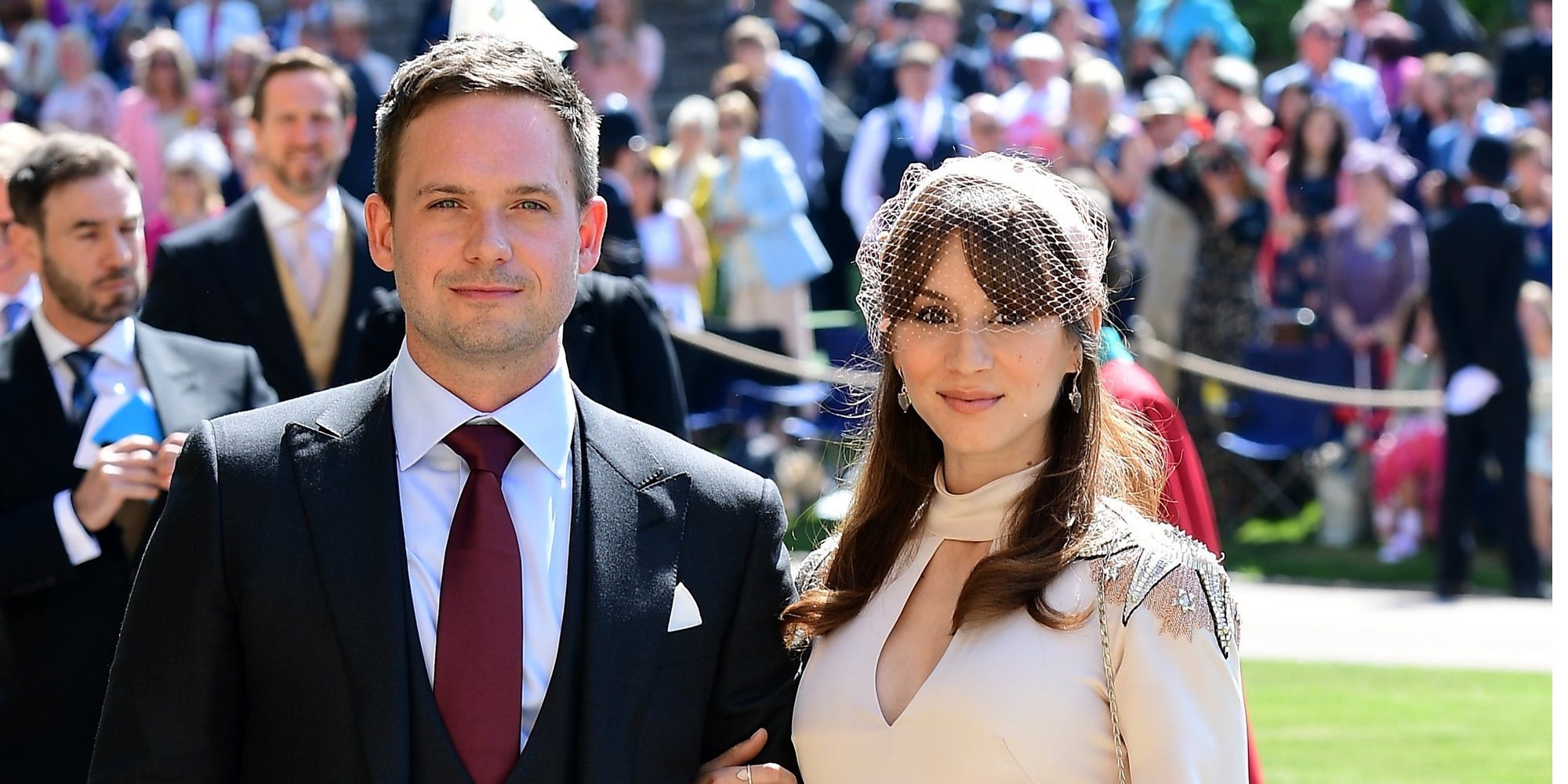 Patrick J.Adams y Troian Bellisario están esperando su primer hijo