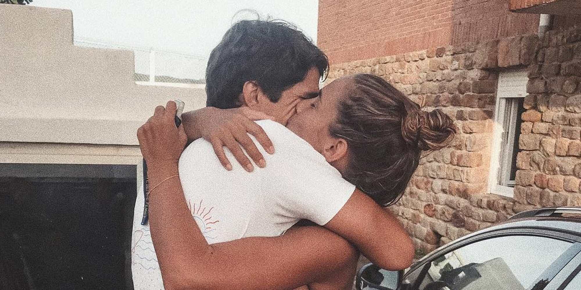 María Pombo anuncia boda con Pablo Castellano y presume de anillo de compromiso