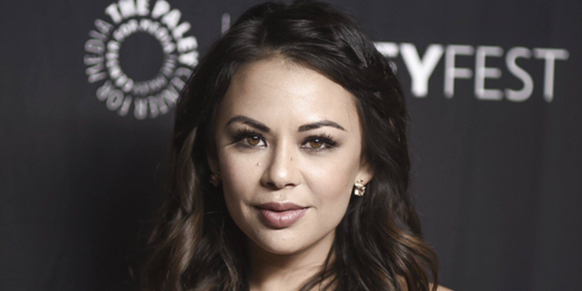 Janel Parrish, de 'Pretty Little Liars', se ha casado con Chris Long