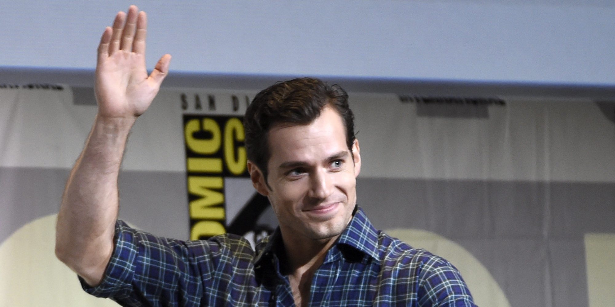 Henry Cavill podría dejar de interpretar a Clark Kent en 'Superman' por una disputa con la productora