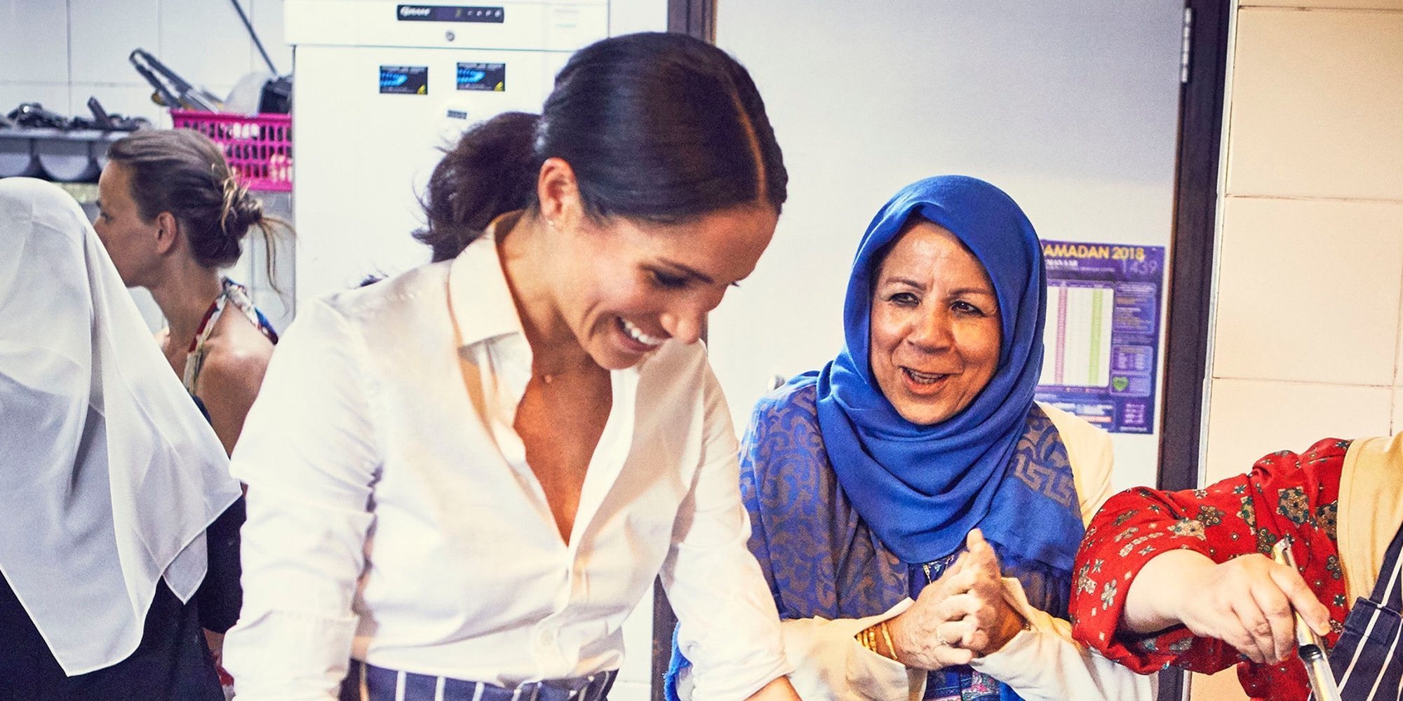 Meghan Markle se pone a cocinar por un proyecto social que une culturas y mujeres