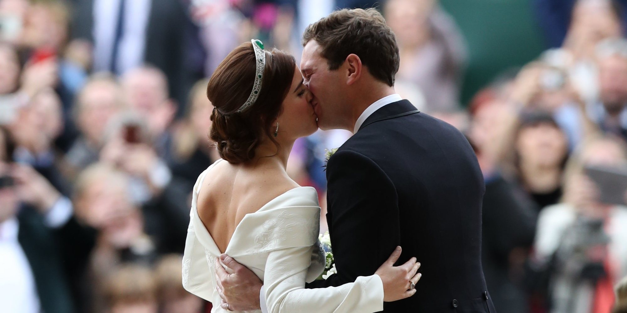 Así ha sido la boda de Eugenia de York y Jack Brooksbank: amor, tradición y mucho viento