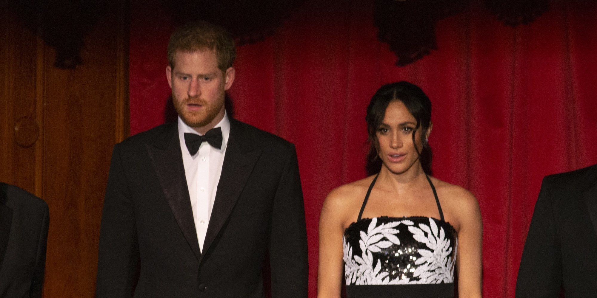 Meghan Markle presume de embarazo con un atrevido y criticado look durante la Royal Variety 2018