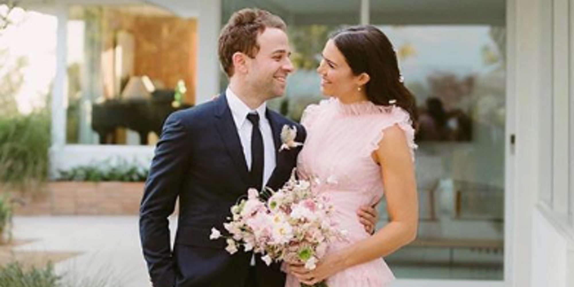 Mandy Moore y Taylor Goldsmith se han casado en una preciosa ceremonia íntima