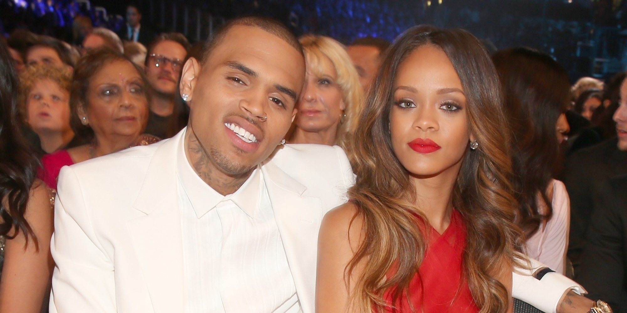 Chris Brown comenta una foto sexy de Rihanna y sus fans se le echan encima