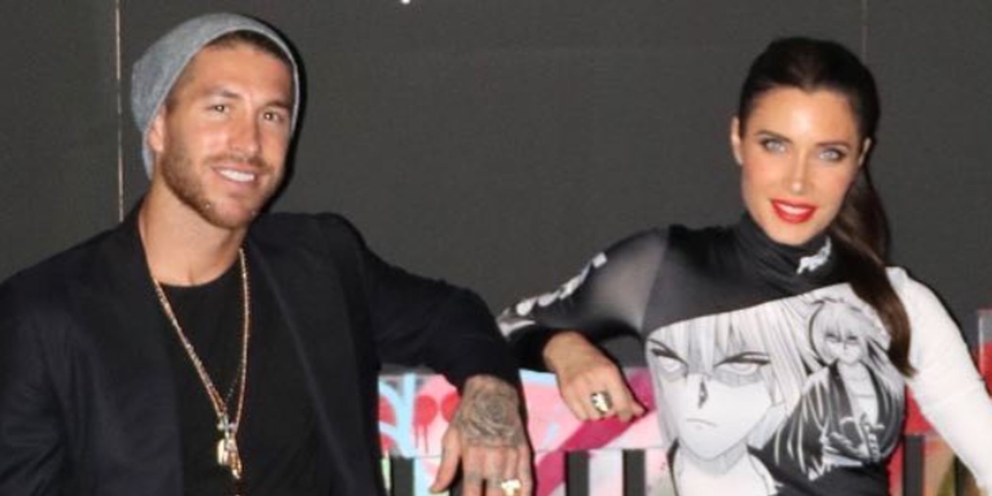 Sergio Ramos y Pilar Rubio 'conocen' al artista Banksy