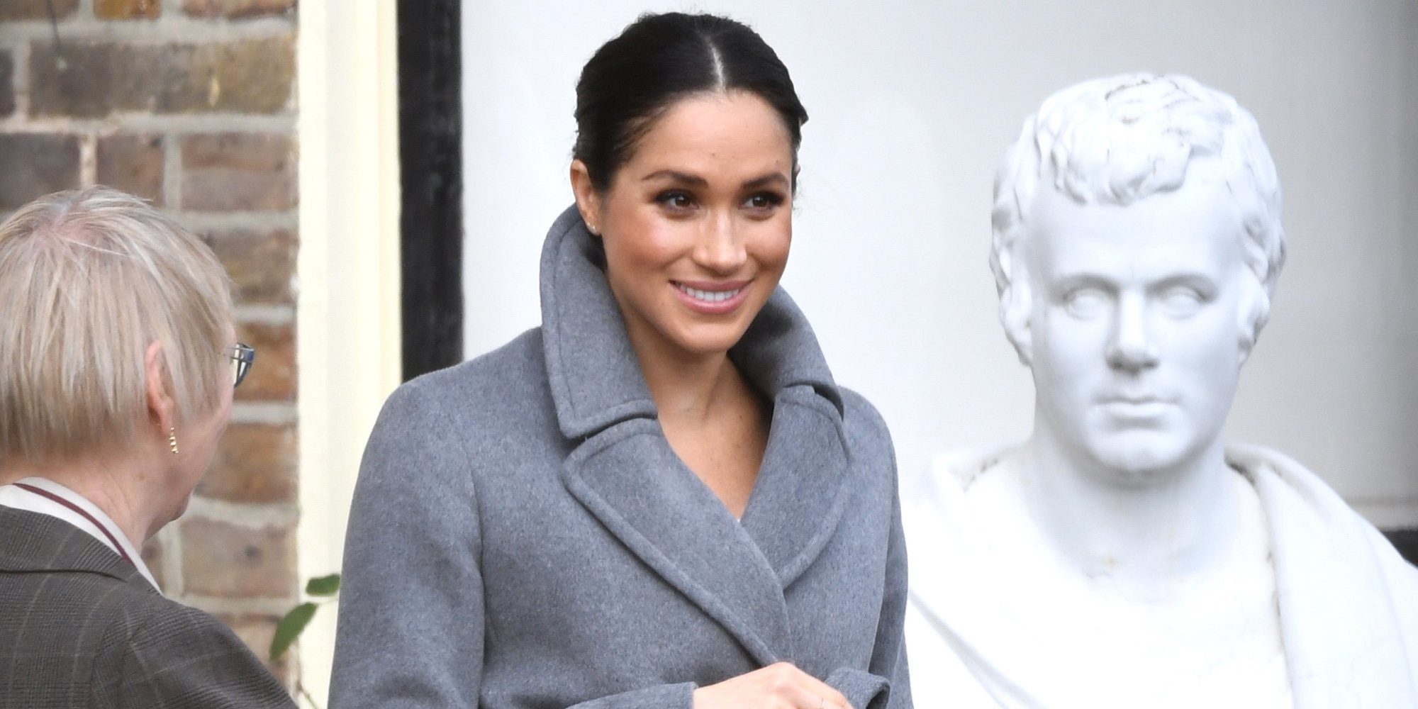 Meghan Markle sigue resistiéndose a los looks premamá durante su embarazo