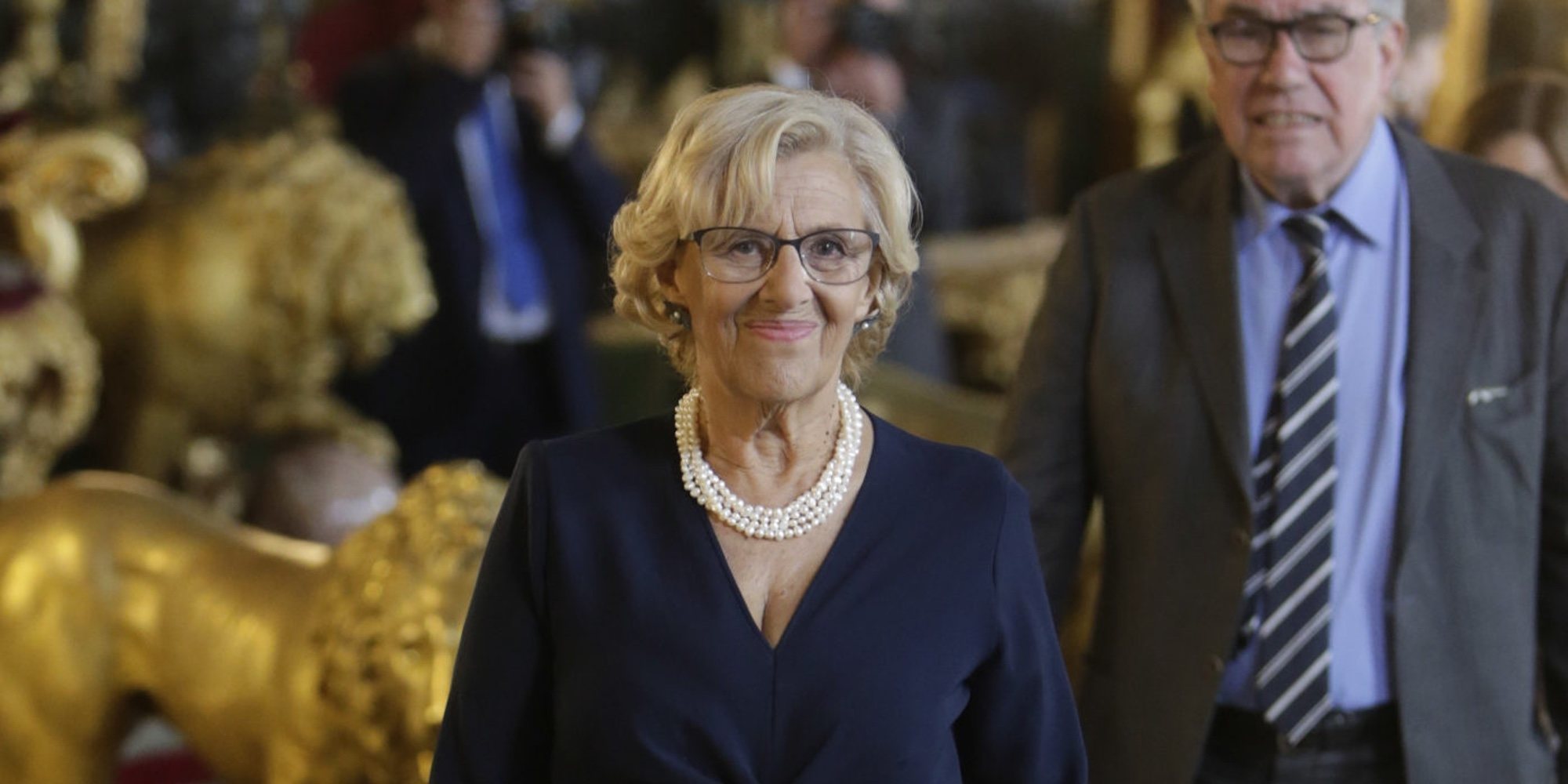 La alcaldesa Manuela Carmena es ingresada en el hospital La Princesa tras caerse por las escaleras