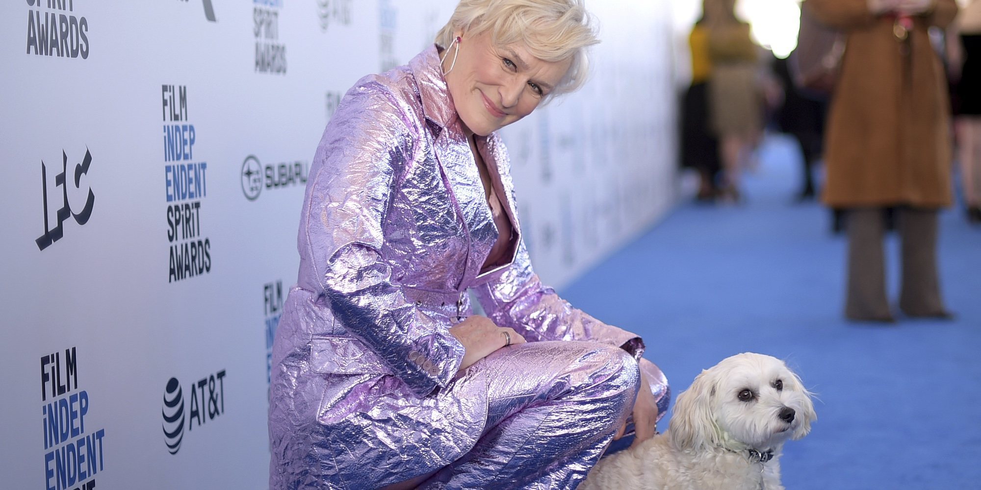 La perrita de Glenn Close, la verdadera protagonista de los Spirit Awards 2019