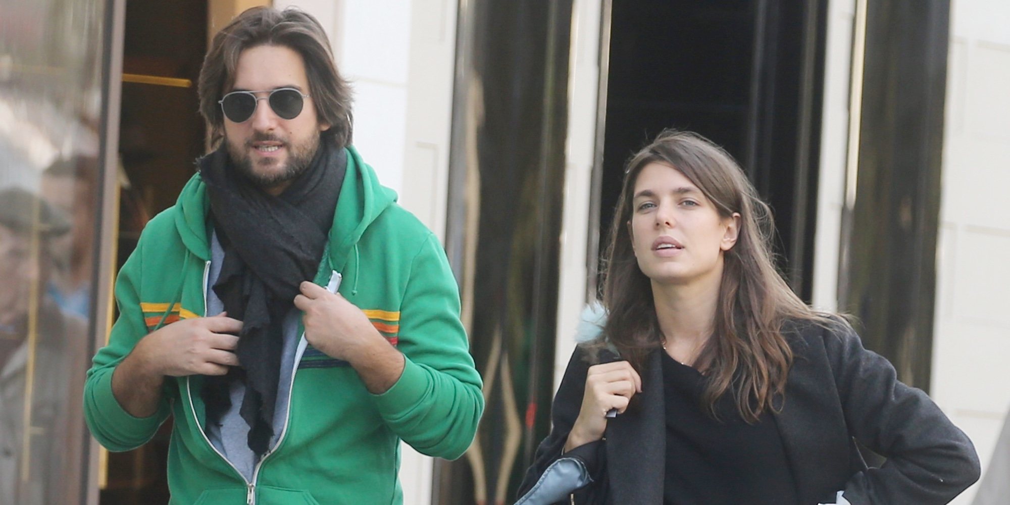 Carlota Casiragh y Dimitri Rassam, vacaciones en la nieve de amor y en familia