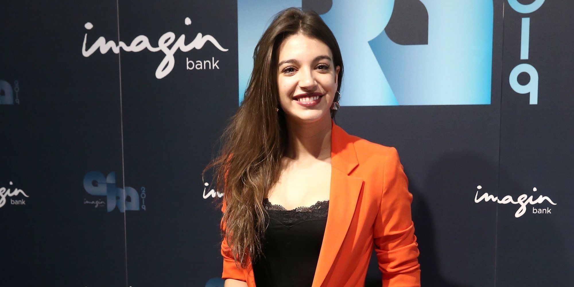 Ana Guerra se toma con humor los insultos tras la foto del piano