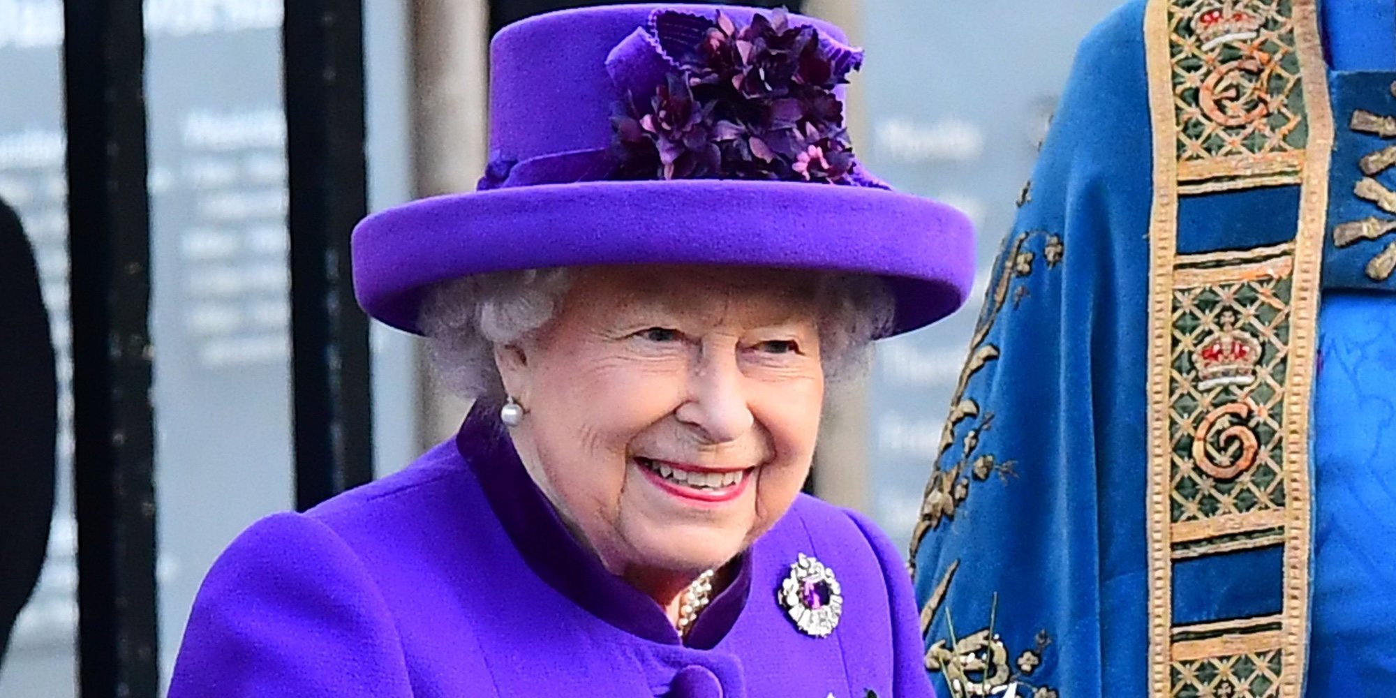 La Reina Isabel II está enganchada a una serie