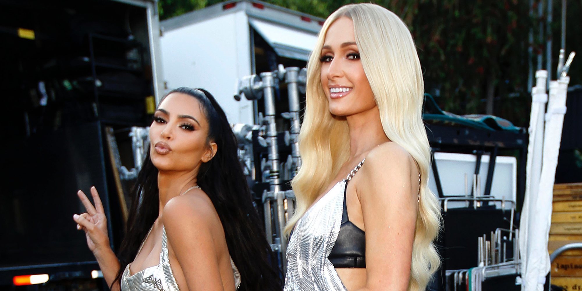 Kim Kardashian y Paris Hilton graban un videoclip juntas