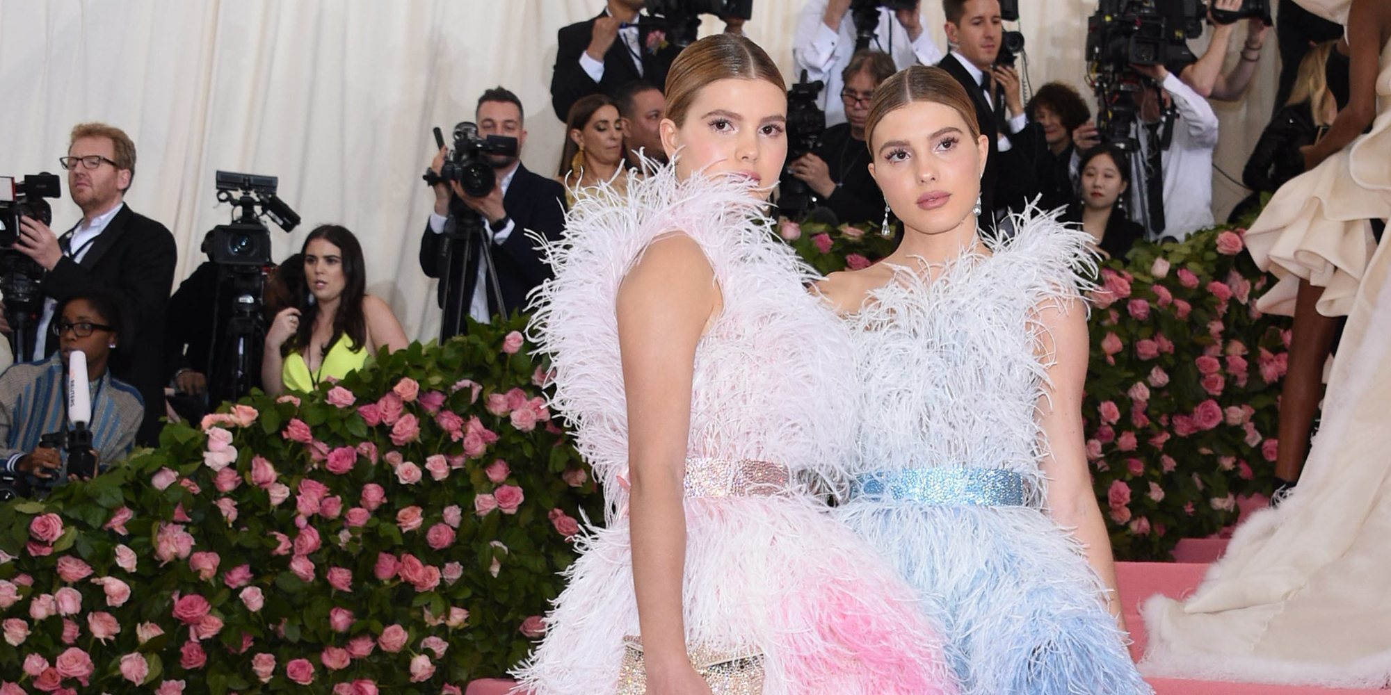 La impresionante puesta de largo Victoria y Cristina Iglesias, hijas de Julio Iglesias en la Gala MET 2019