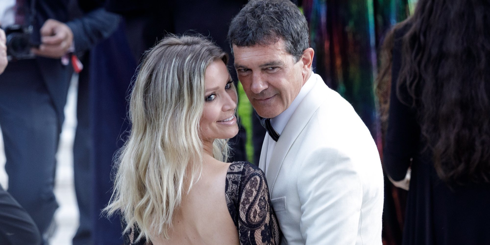 Antonio Banderas y Nicole Kimpel, Adriana Lima, Kendall Jenner... así fue la gala amfAR de Cannes 2019