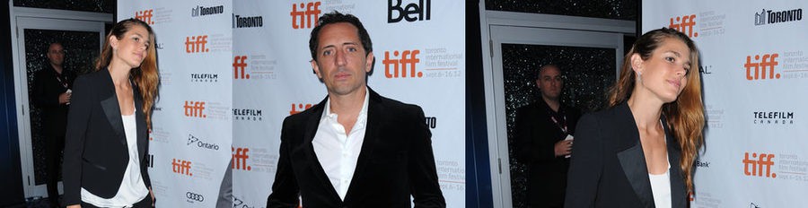 Carlota Casiraghi arropa a su novio Gad Elmaleh en el Festival de Cine de Toronto 2012