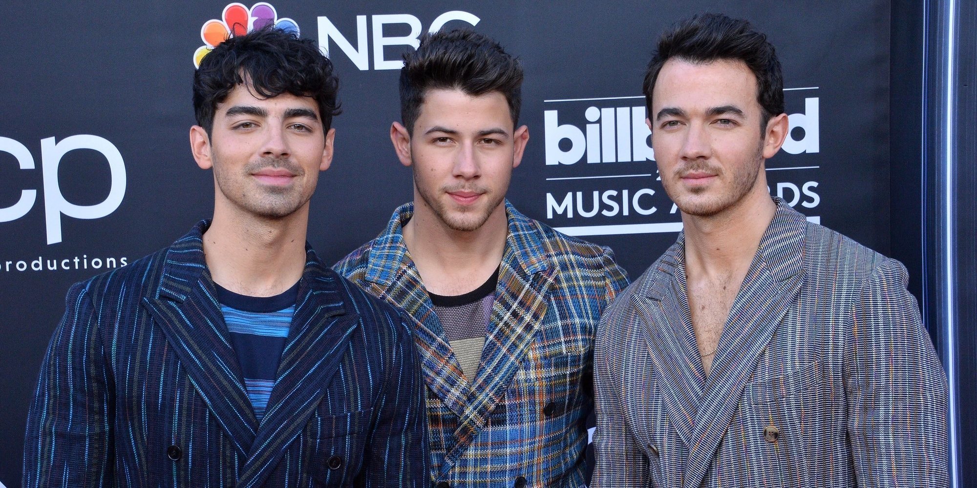 Los Jonas Brothers anuncian el lanzamiento de 'Blood', un libro en el que contarán sus memorias